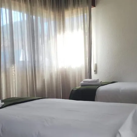 بيت ضيافة Neros