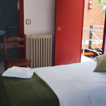 Casa de hóspedes Neros 3*