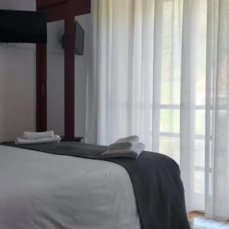 Casa de hóspedes Neros 3*